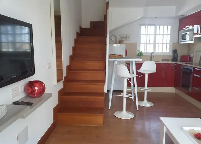 Apartment Duplex -The Sunny Hut - Swimming Pool - Free Wifi & Ac- Residence Las Marinas