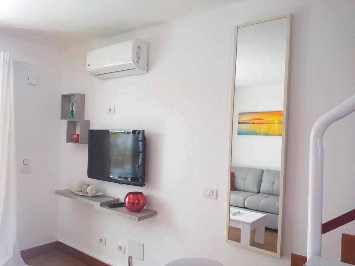 Apartamento Duplex -the Sunny Hut - Swimming Pool - Free Wifi & Ac- Marinas Puerto del Carmen (Lanzarote)